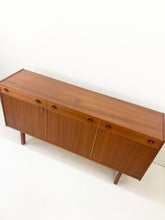 Load image into Gallery viewer, Scandinavisch Dressoir