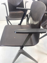 Load image into Gallery viewer, Galvanitas S22 Stoelen (set van 4)