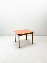 Load image into Gallery viewer, <tc>Small Sidetable</tc>