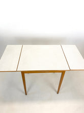 Load image into Gallery viewer, Edsbyverken Eettafel, uitschuifbaar