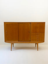 Afbeelding in Gallery-weergave laden, Zweeds Dressoir