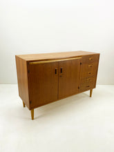 Afbeelding in Gallery-weergave laden, Teak Dressoir