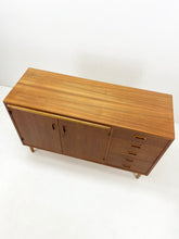 Afbeelding in Gallery-weergave laden, Teak Dressoir