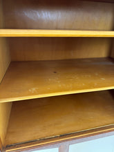 Afbeelding in Gallery-weergave laden, Deens Vintage Dressoir, Børge Mogensen

