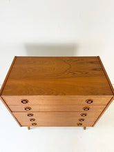 Load image into Gallery viewer, Scandinavische Teak Ladekast
