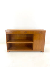 Load image into Gallery viewer, Zweeds Vintage Dressoir, Svensk Möbelindustri
