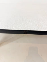 Load image into Gallery viewer, Lage Vintage Salontafel / Plantentafel
