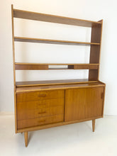 Afbeelding in Gallery-weergave laden, Vintage Wandkast
