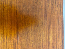Afbeelding in Gallery-weergave laden, Deense Teak Bureau
