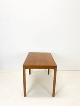 Afbeelding in Gallery-weergave laden, Teak Bijzettafel

