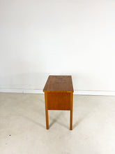 Load image into Gallery viewer, Vintage Nachtkastje
