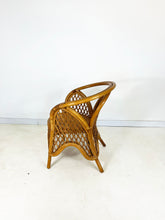 Afbeelding in Gallery-weergave laden, Vintage Wicker Chair
