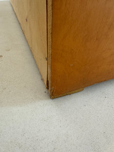 Ondiepe, Lage Vintage Kast