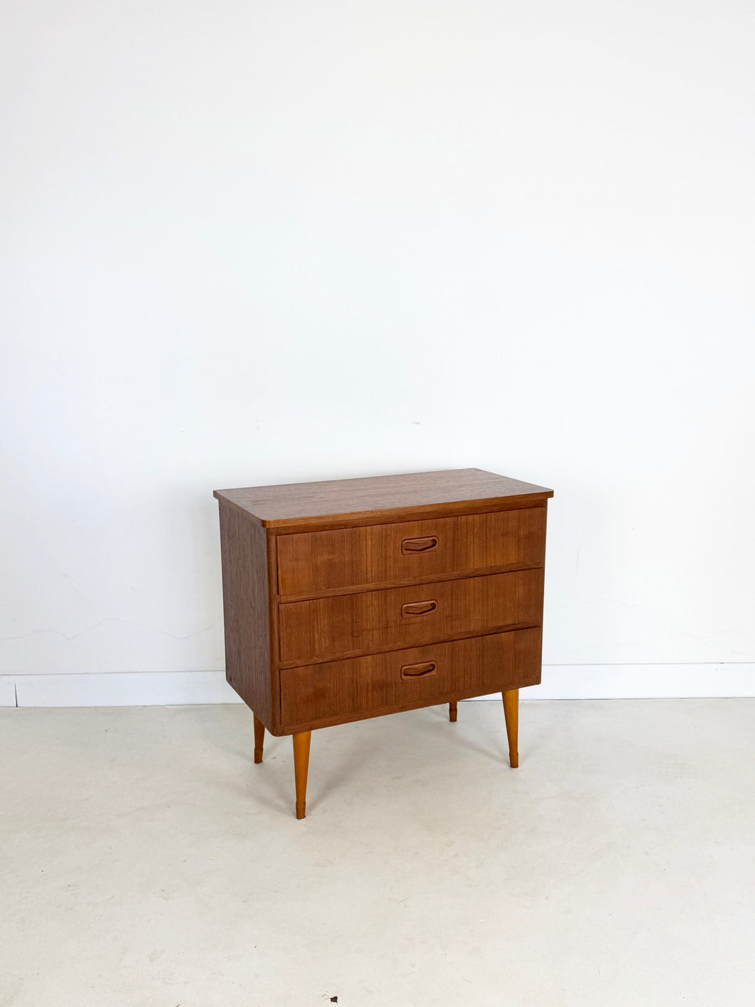Vintage Teak Ladekast