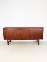 Afbeelding in Gallery-weergave laden, Ulferts Vintage Sideboard / Dressoir
