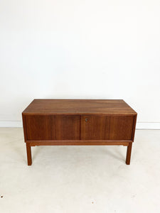 Lage Teak Kast