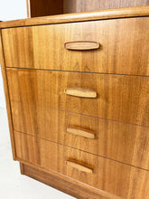 Afbeelding in Gallery-weergave laden, Smalle Teak Wandkast
