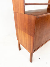 Afbeelding in Gallery-weergave laden, Vintage Teak Boekenkast / Wandkast
