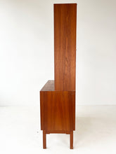Afbeelding in Gallery-weergave laden, Vintage Teak Boekenkast / Wandkast
