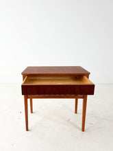 Load image into Gallery viewer, Vintage Nachtkastje
