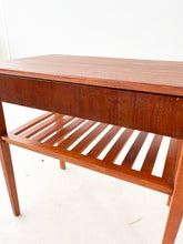 Load image into Gallery viewer, Vintage Nachtkastje
