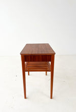 Load image into Gallery viewer, Vintage Nachtkastje
