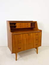 Afbeelding in Gallery-weergave laden, Vintage Secretaire uit Scandinavië
