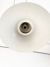 Afbeelding in Gallery-weergave laden, Bruine Metalen Hanglamp
