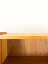 Load image into Gallery viewer, Teak Opbergkast
