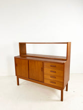 Afbeelding in Gallery-weergave laden, Scandinavische Opbergkast / Boekenkast
