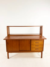 Afbeelding in Gallery-weergave laden, Scandinavische Opbergkast / Boekenkast
