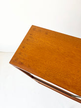 Load image into Gallery viewer, Vintage Vitrinehkastje
