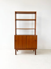 Load image into Gallery viewer, Scandinavische Vintage Boekenkast / Wandkast
