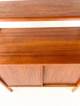 Load image into Gallery viewer, Bodafors Teak Boekenkast (sold separately)
