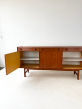Afbeelding in Gallery-weergave laden, Scandinavisch Dressoir / Sideboard Tage Olofsson voor Ulferts
