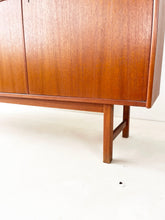 Afbeelding in Gallery-weergave laden, Scandinavisch Dressoir / Sideboard Tage Olofsson voor Ulferts
