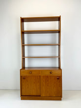 Afbeelding in Gallery-weergave laden, Teak Boekenkast uit Zweden (1/2)
