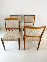Afbeelding in Gallery-weergave laden, Teak Stoelen (set van 4)
