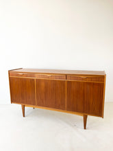 Afbeelding in Gallery-weergave laden, Scandinavisch Vintage Dressoir
