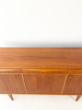 Afbeelding in Gallery-weergave laden, Scandinavisch Vintage Dressoir
