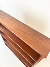 Load image into Gallery viewer, Deense Teak Boekenkast
