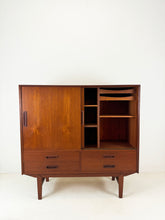 Load image into Gallery viewer, Deense Teak Highboard / Dressoir
