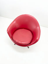 Load image into Gallery viewer, &lt;tc&gt;Red Swivelchair&lt;/tc&gt;
