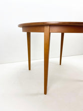 Load image into Gallery viewer, &lt;tc&gt;Extendable Round Dining Table&lt;/tc&gt;
