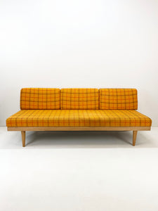 <tc>Daybed</tc>