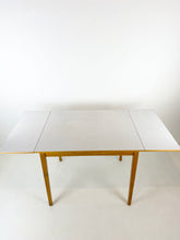 Afbeelding in Gallery-weergave laden, Vintage &#39;Edsbyverken&#39; Tafel
