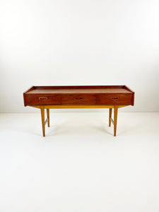 Laag Klein Dressoir