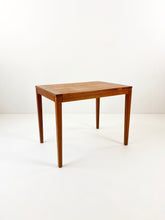 Afbeelding in Gallery-weergave laden, Teak Salontafel
