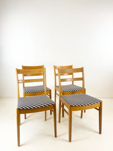 4 Eetkamerstoelen
