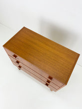 Load image into Gallery viewer, chest of drawers
